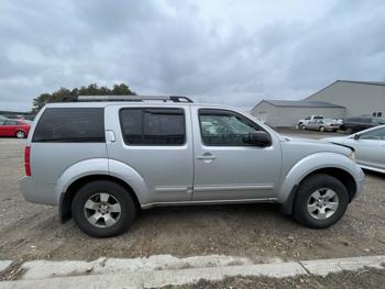 2005 nissan pathfinder sel with 260382 miles for sale near elk-river, minnesota a0195ae8eb4c43faad56ce90ddbe736a.jpg