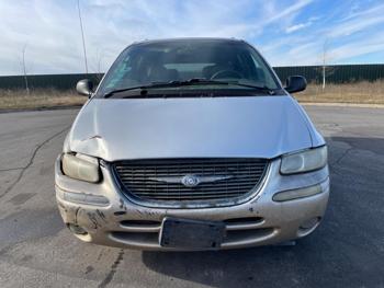 2000 chrysler town-and-country limited with 184467 miles for sale near elk-river, minnesota a5e4a76ccc8640558774301efd601a88.jpg
