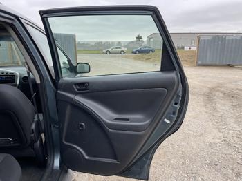 2007 pontiac vibe base with 299999 miles for sale near elk-river, minnesota a73b7b9f2e9d4bc3b6b8c374e78ebd35.jpg