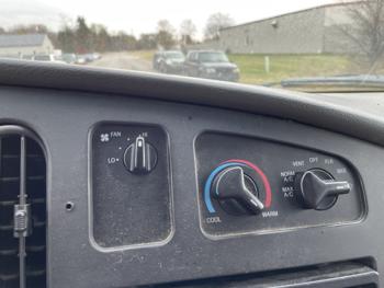 2003 ford e-150 base with 209692 miles for sale near elk-river, minnesota a86c789ea66d49e2b4fd6fe25e5f32ce.jpg