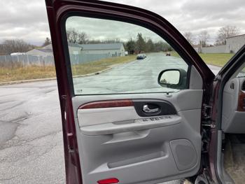 2007 gmc envoy sle1 with 203765 miles for sale near elk-river, minnesota a9bc99372d764cbea0d6c84fe4ec78bf.jpg