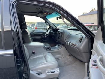 2001 lincoln navigator-l sel with 216101 miles for sale near elk-river, minnesota acdbe412917c4a50bff3a0bd3d8efd3f.jpg