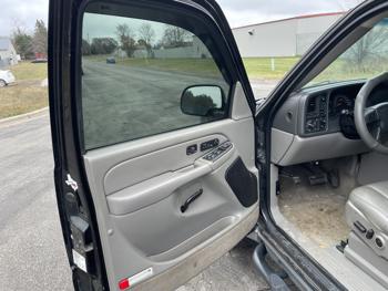 2005 chevrolet tahoe with 228414 miles for sale near elk-river, minnesota ae997d0b79624d0e8fbb1149054e94ff.jpg
