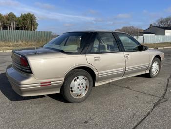 1997 oldsmobile cutlass-supreme sl with 104271 miles for sale near elk-river, minnesota b2ddf4c1d8fe4868af4bc30e4cb4e9ed.jpg