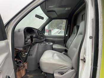 2000 ford e-350 super-duty-cutaway with 179377 miles for sale near elk-river, minnesota b490e3b00f2a451f95ccc16e5c608b7d.jpg