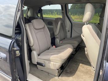 2007 chrysler town-&-country touring with 216573 miles for sale near elk-river, minnesota b4cbec48ae734c96b7140fc18ba833f9.jpg