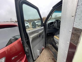 2003 ford e-350 with 214526 miles for sale near elk-river, minnesota b6e760755e9d4c6db092f2d1a38637b3.jpg