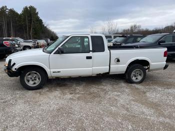 2001 chevrolet s-10-pickup with 161221 miles for sale near elk-river, minnesota b75756f7adba4960965013d753d44803.jpg