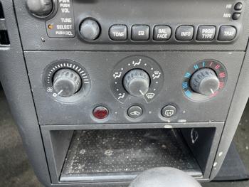 2004 pontiac grand-prix sel with 187055 miles for sale near elk-river, minnesota bd6cfcfaa62d4cf49a14be2d99a39183.jpg