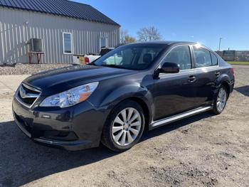 2011 subaru legacy 2.5i-limited with 145624 miles for sale near elk-river, minnesota be613e8efab84e5e91b9e83efbf5f62c.jpg