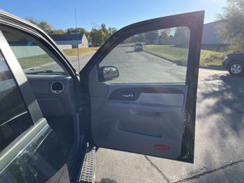 2008 gmc envoy denali with 226678 miles for sale near elk-river, minnesota c0e4599734a5458bbbdfdc904419a48f.jpg
