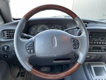 2001 lincoln navigator-l sel with 216101 miles for sale near elk-river, minnesota c68bf7c3bc1844fd91cbdf2c33496f27.jpg