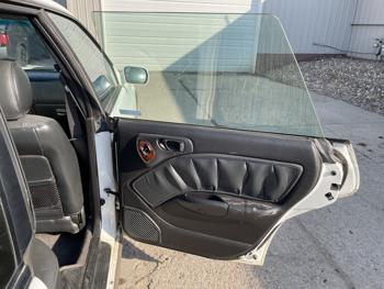1999 subaru legacy outback--cw with 159276 miles for sale near elk-river, minnesota cf4fb4b3ef994f7295bc7cd21a771731.jpg