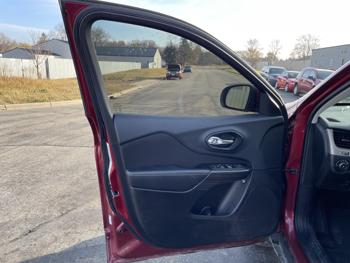 2014 jeep cherokee latitude with 110418 miles for sale near elk-river, minnesota d885bc9508d943cb807a3f9df19f5d67.jpg