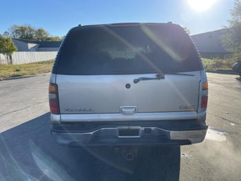 2003 gmc yukon-xl 1500 with 309803 miles for sale near elk-river, minnesota dc0e3c09863b4e729821467889532ea5.jpg