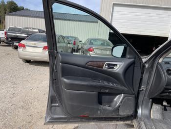 2014 nissan pathfinder-sv- sl with 119472 miles for sale near elk-river, minnesota ef0d8f3f69264caeacfe330618a16584.jpg