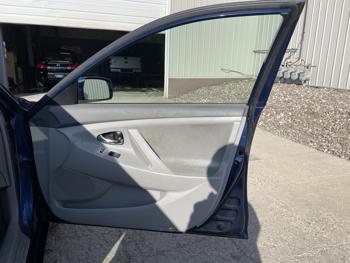 2007 toyota camry with 127832 miles for sale near elk-river, minnesota f045fe3bd16a4a95a686e5f57265597a.jpg
