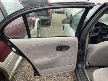 2000 saturn sw2 with 111716 miles for sale near elk-river, minnesota f1505c5ebd98413cb2064af1427f1943.jpg
