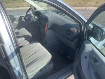 2006 chrysler town-and-country sel with 207153 miles for sale near elk-river, minnesota f2ca95438c2b41cc8b09553ebaf711ba.jpg
