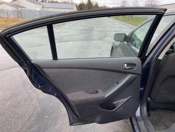 2012 nissan altima with 202502 miles for sale near elk-river, minnesota f4a6e8659cbd42cf82e021ce25e60ed8.jpg
