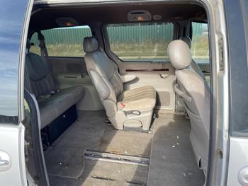 2000 chrysler town-and-country limited with 184467 miles for sale near elk-river, minnesota f4e86f4ace374d7195159339ae106656.jpg