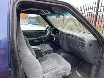2000 chevrolet blazer ls with 254734 miles for sale near elk-river, minnesota f5060b9acec74cb99dccafb0c6bceffe.jpg
