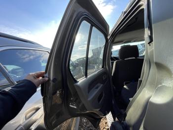 2001 nissan xterra with 196332 miles for sale near elk-river, minnesota f96cbdda1e2b45a980a482a0a41af5e9.jpg