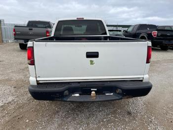 2001 chevrolet s-10-pickup with 161221 miles for sale near elk-river, minnesota fb04181c05204e3f89e793282a284eaa.jpg