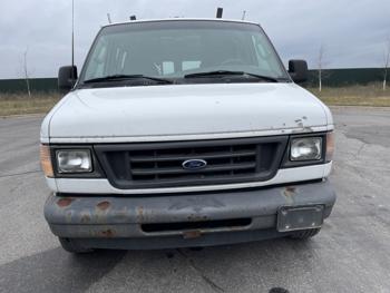 2003 ford e-150 base with 209692 miles for sale near elk-river, minnesota ff7f937f7b40421b904d4838efa07dae.jpg
